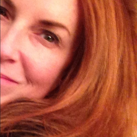 Meet your Posher, Holly - Picture 3 of 4